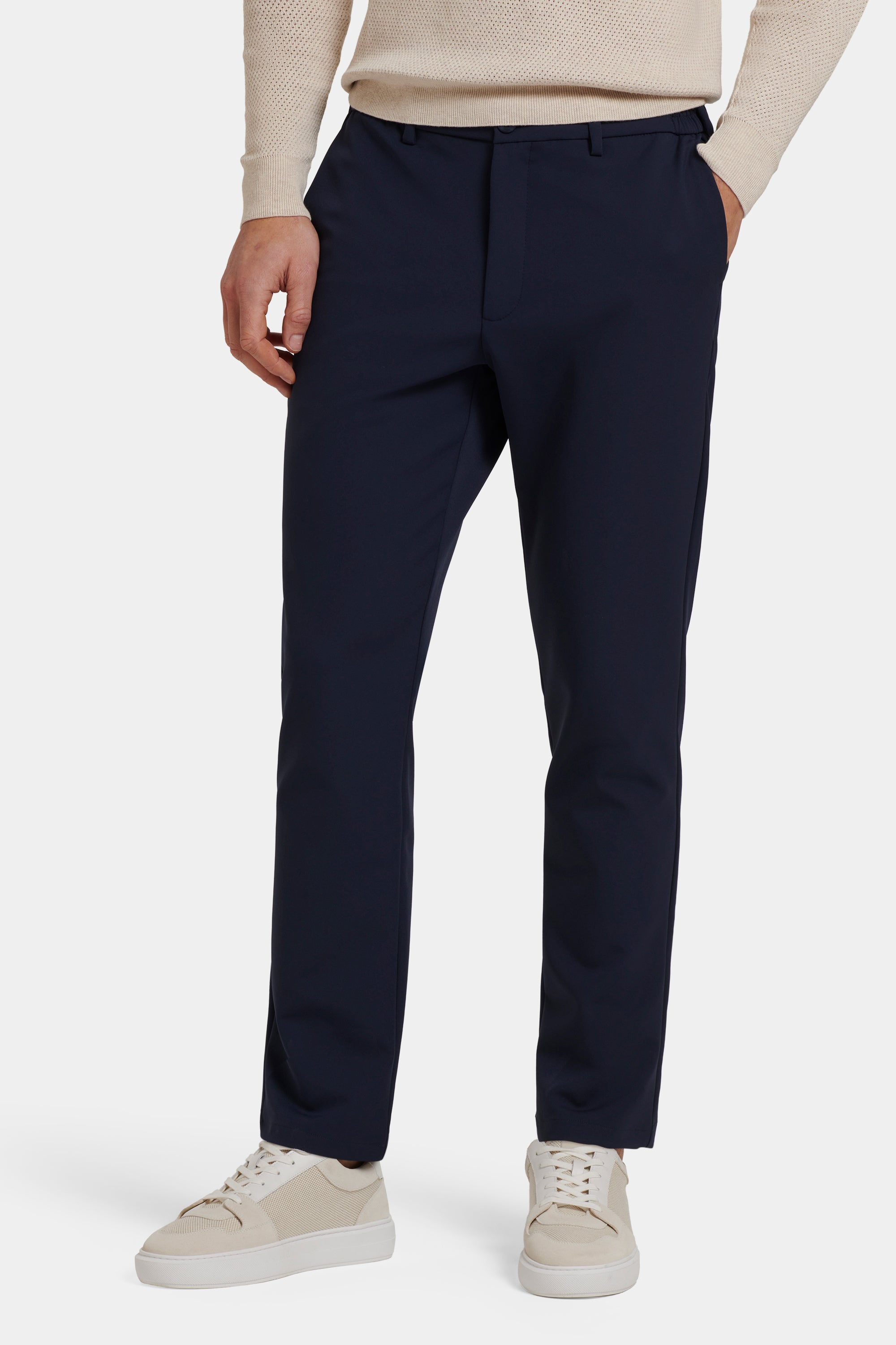 LOS PANTALONES TECH