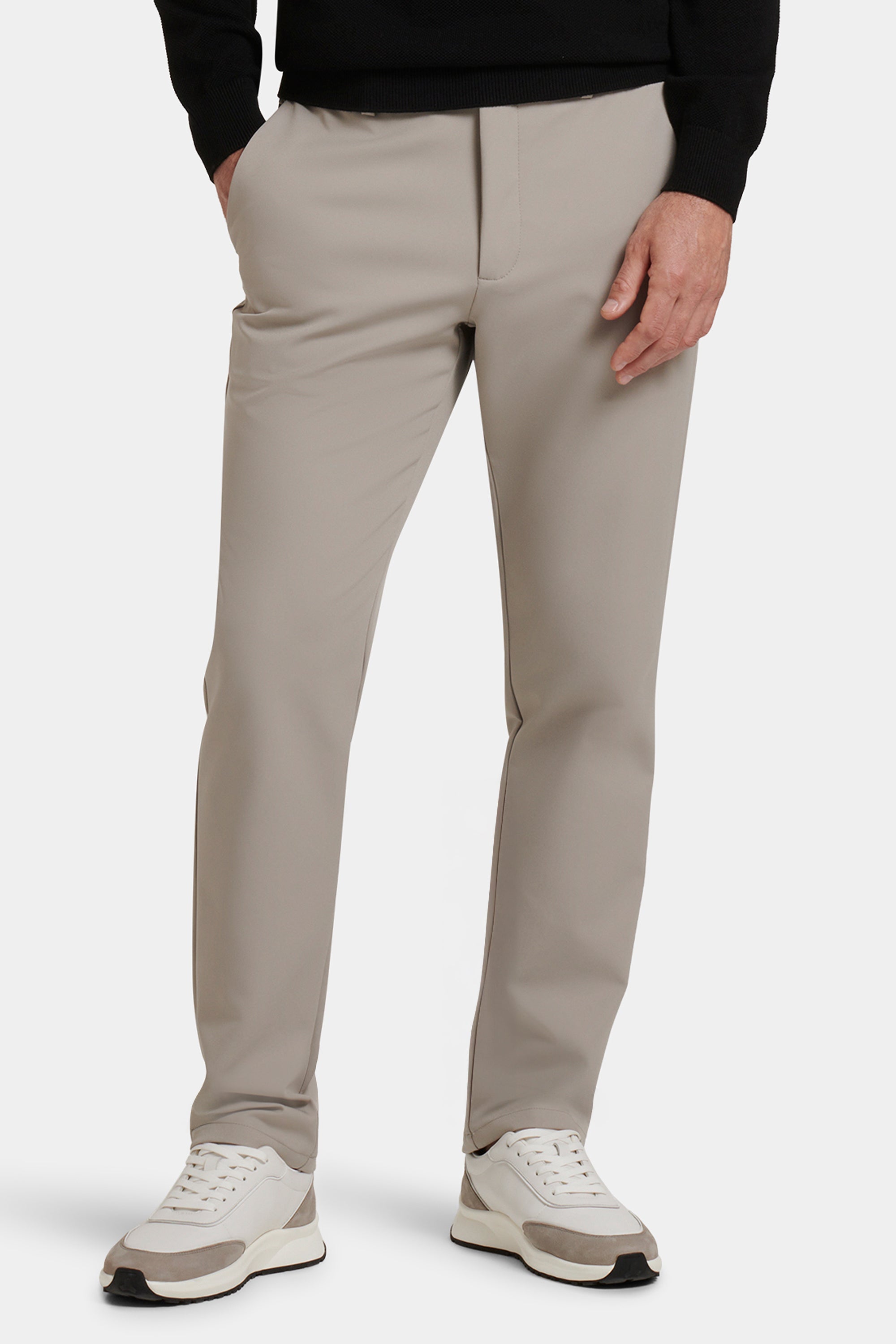 LOS PANTALONES TECH