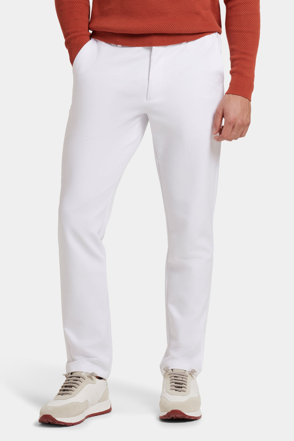 LOS PANTALONES TECH