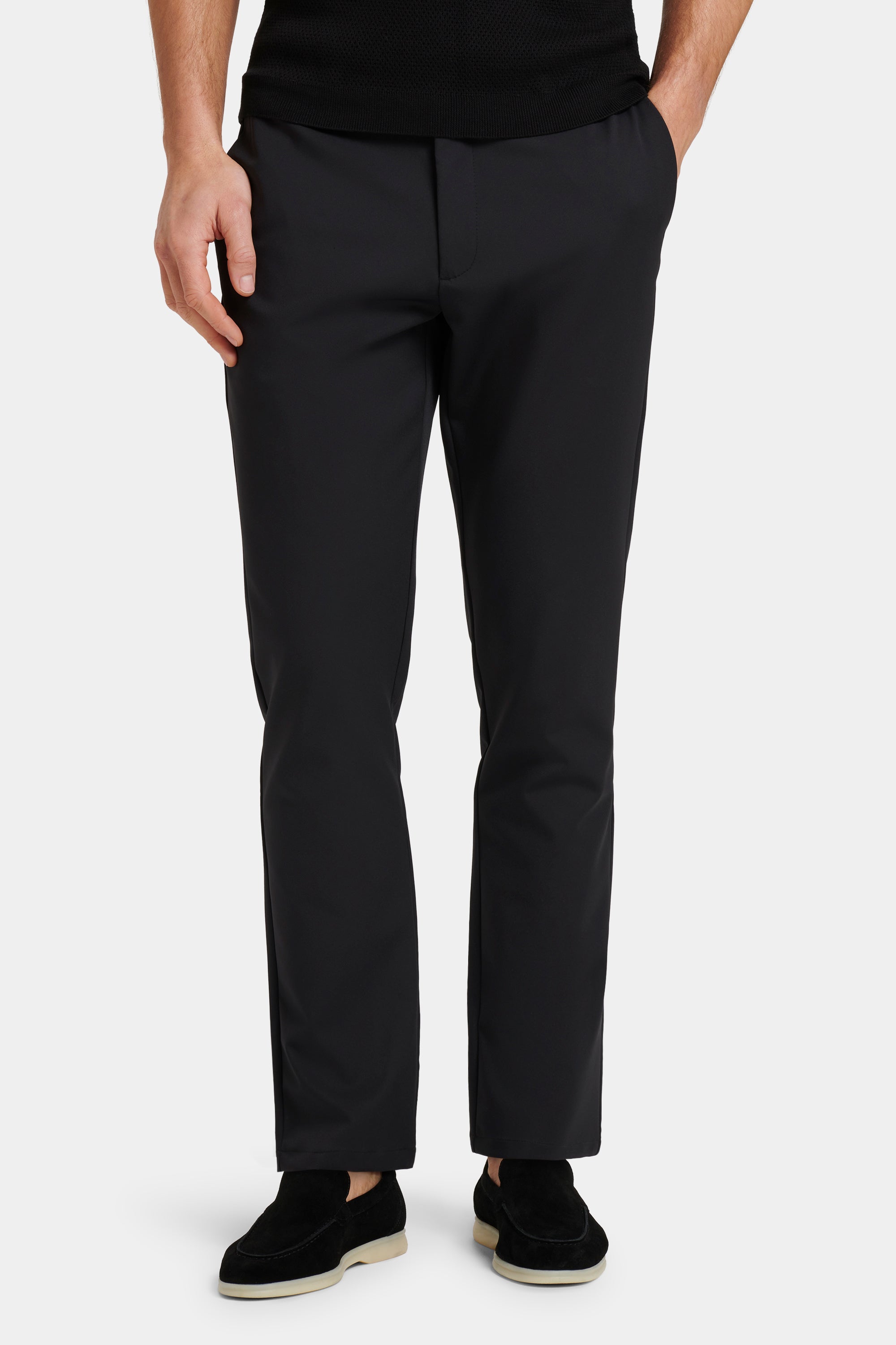 LOS PANTALONES TECH