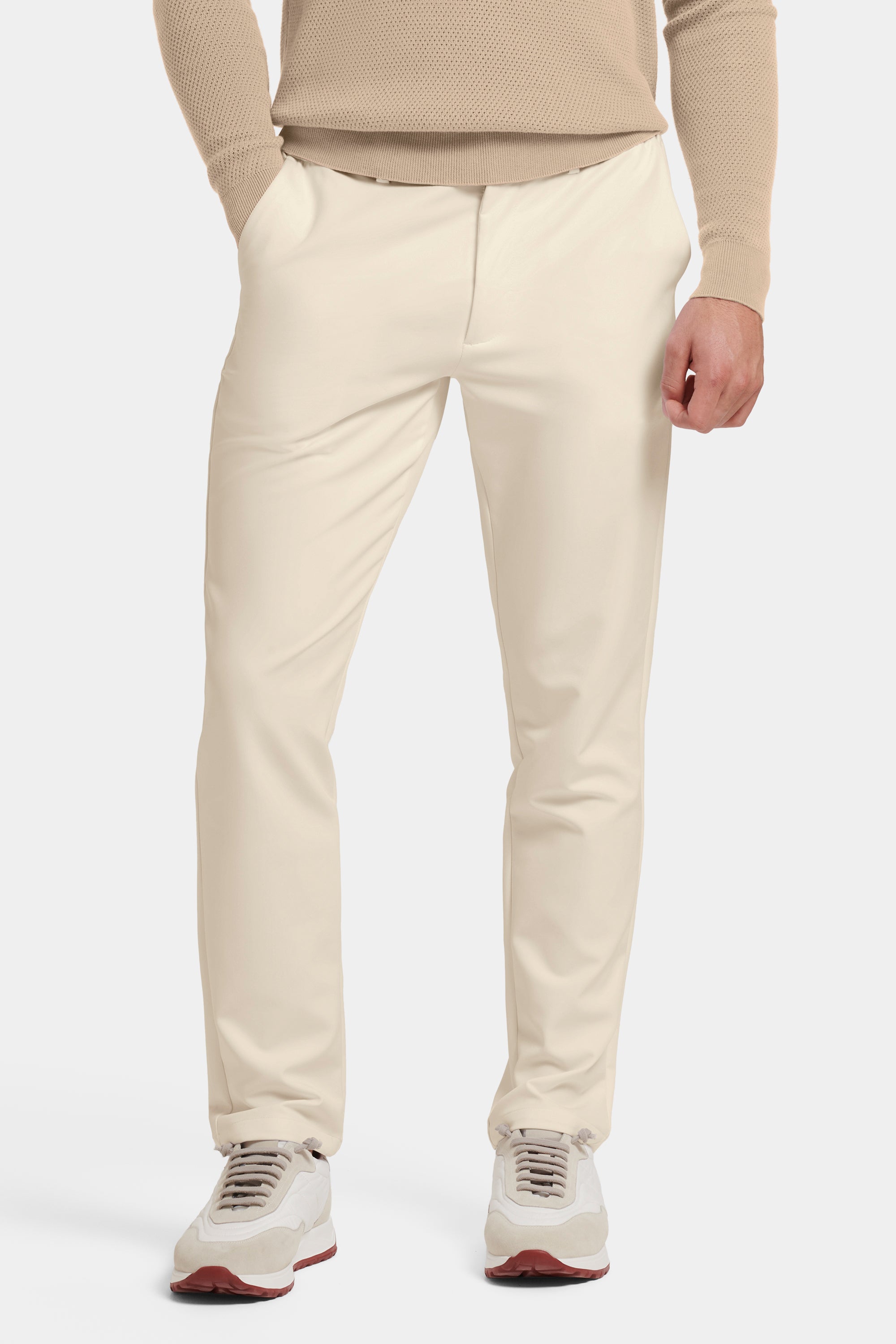 LOS PANTALONES TECH