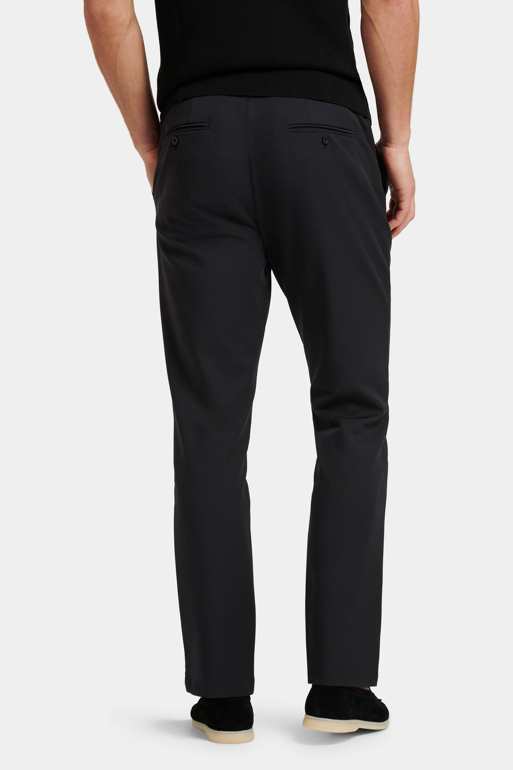LOS PANTALONES TECH