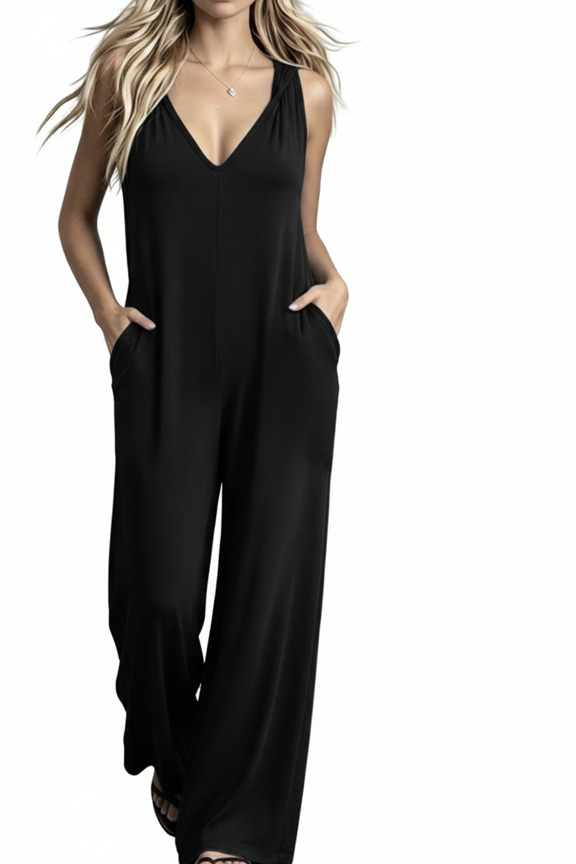 Jumpsuit negro fondo blanco